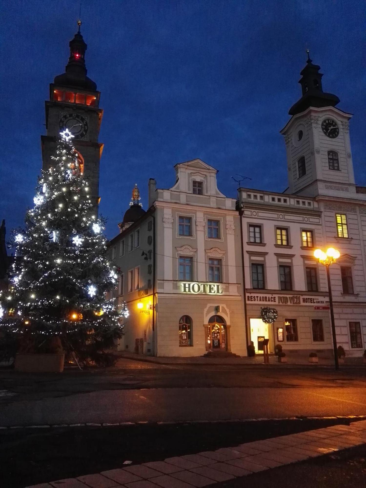Hotel Vacek Pod Vezi Hradec Kralove Exterior photo